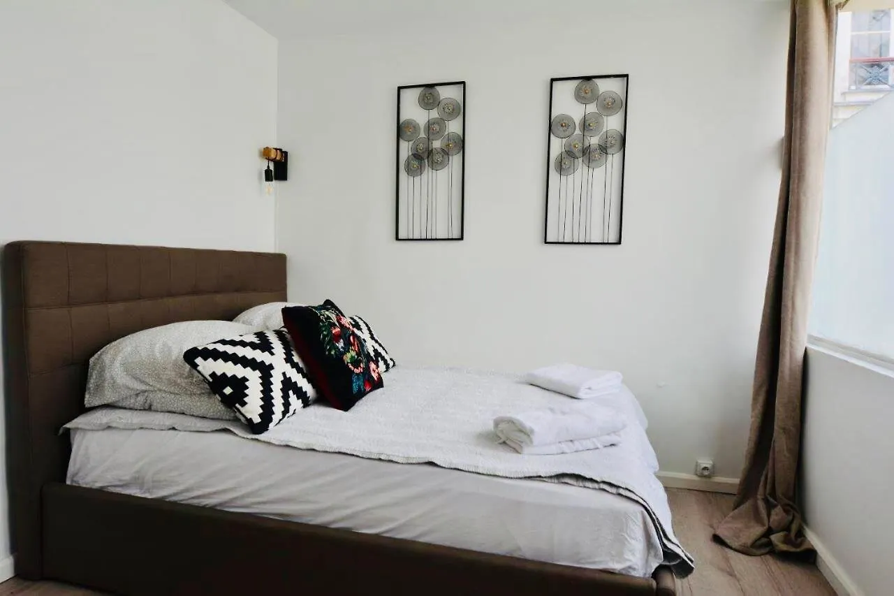 124a Le Marais - Richard Lenoir Working & Living Apartment